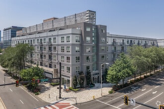 Building Photo - 75 Tresser Blvd Apartments