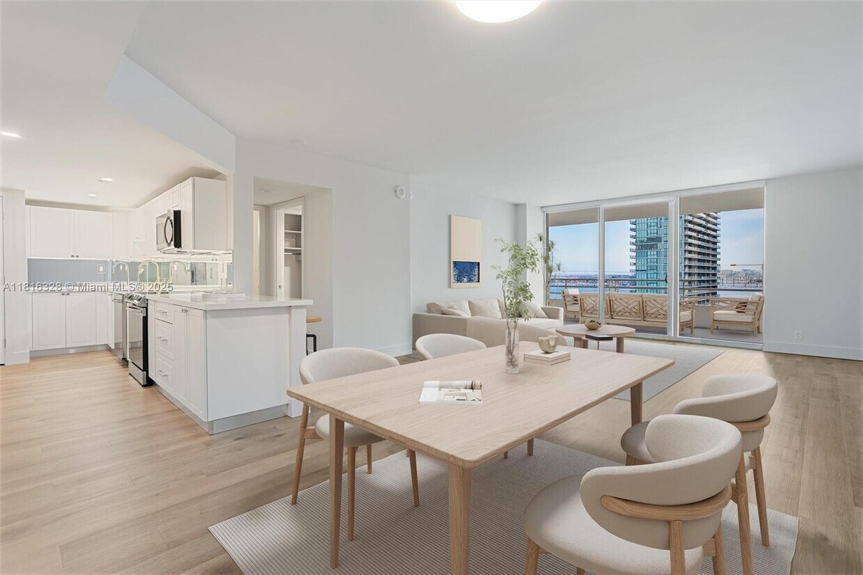 Foto principal - 555 NE 34th St