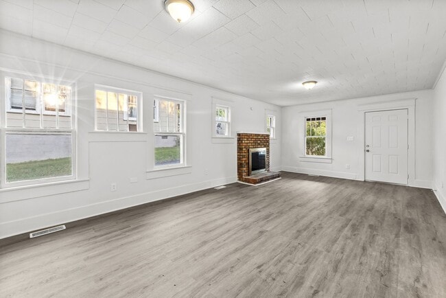 Foto del edificio - Beautiful Fully Renovated Home