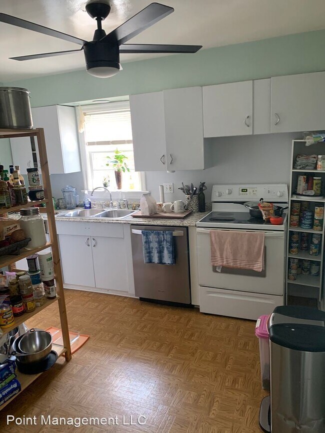 Building Photo - 3 br, 1 bath House - 742 Windsor Ave SW