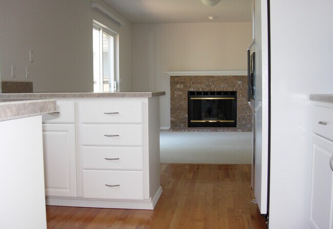 Building Photo - 1706 S 373rd Pl