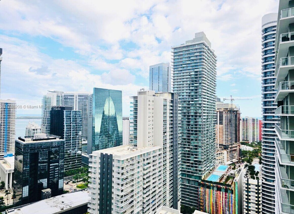 Foto principal - 1111 SW 1st Ave