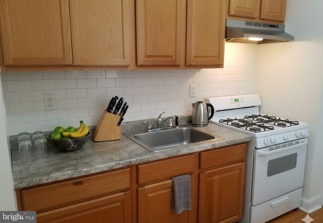 Foto del edificio - 420 W Ruscomb St