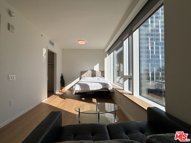 Foto del edificio - 889 Francisco St