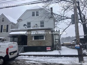 Building Photo - 614 Constitution Blvd