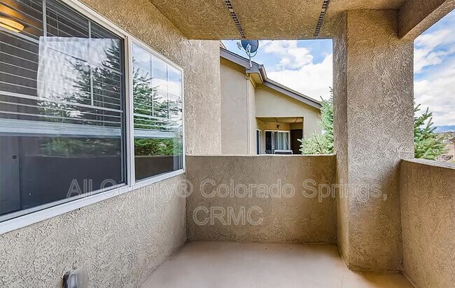 Building Photo - 7045 Ash Creek Heights