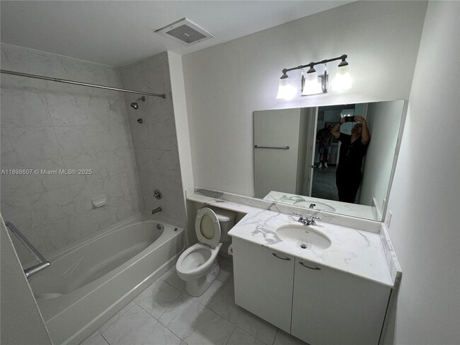 Foto del edificio - 234 NE 3rd St