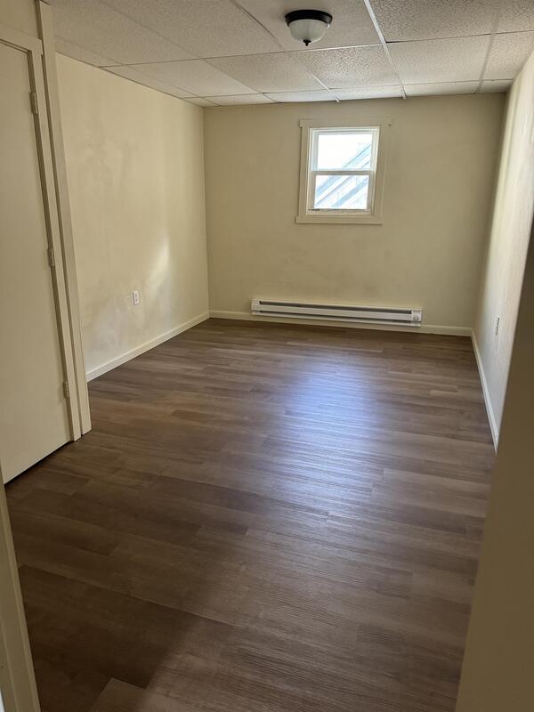 Foto del edificio - 318-320 West Market Street - 5