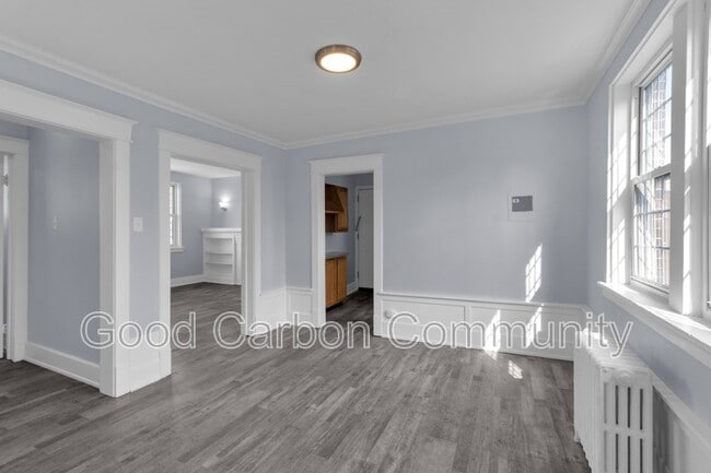 Building Photo - 12 E Depew Ave