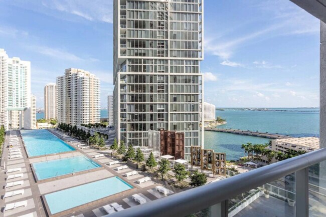 Foto del edificio - 485 Brickell Ave