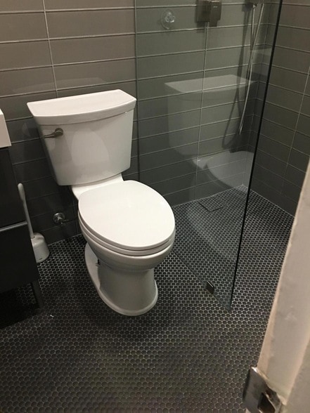 Building Photo - 2741 NE 8th Ave