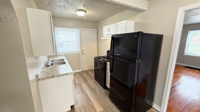 Foto del edificio - EAST SIDE UPDATED 3 BEDROOM 2 BATH HOME AVAILABLE NOW!