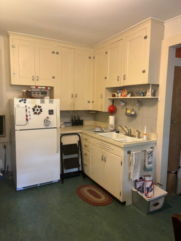 171 Main St Unit Apt 1, Montpelier, VT 05602 Room for Rent in