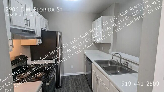 Foto del edificio - 2906 W Florida St