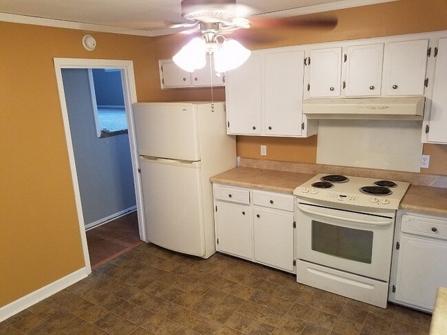Building Photo - 157 Wessington Pl