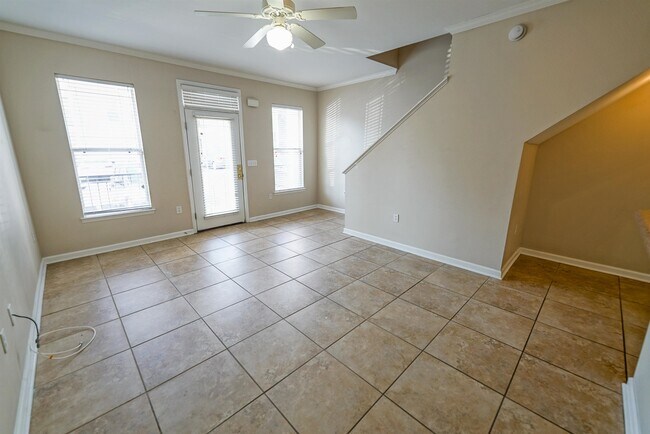 Foto del edificio - 2400 Fred Smith Rd