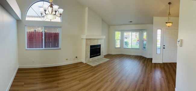 Building Photo - 24555 Camino Meridiana