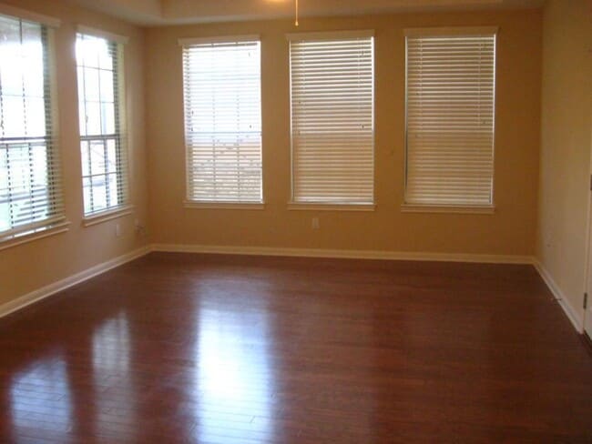 Building Photo - 12704 Venice Ln