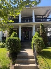 Building Photo - 37 Inwood Pl