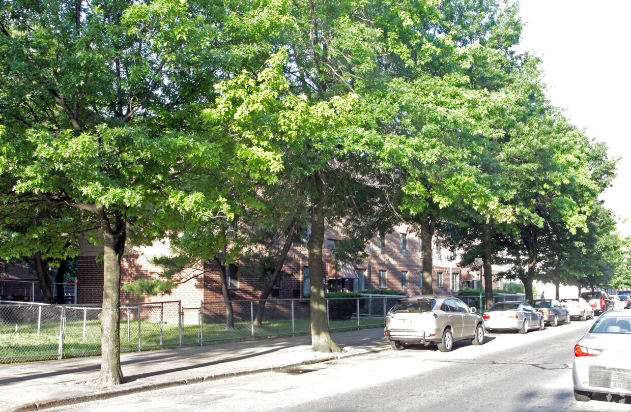 Building Photo - 170 Johnson Ave
