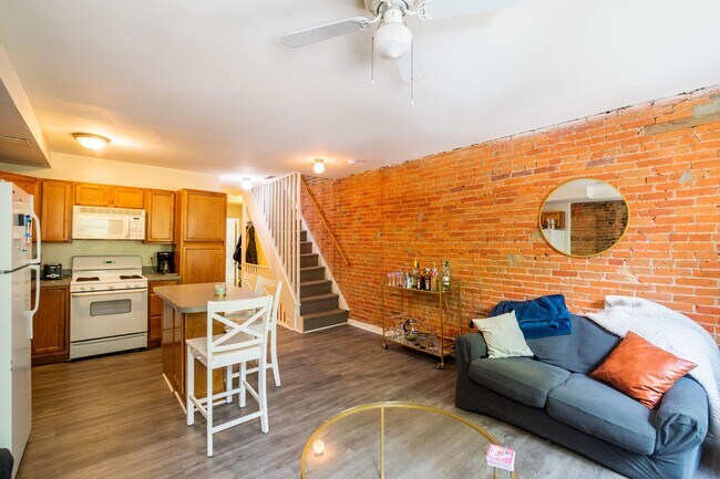 Photo - 1713 Christian St Apartment