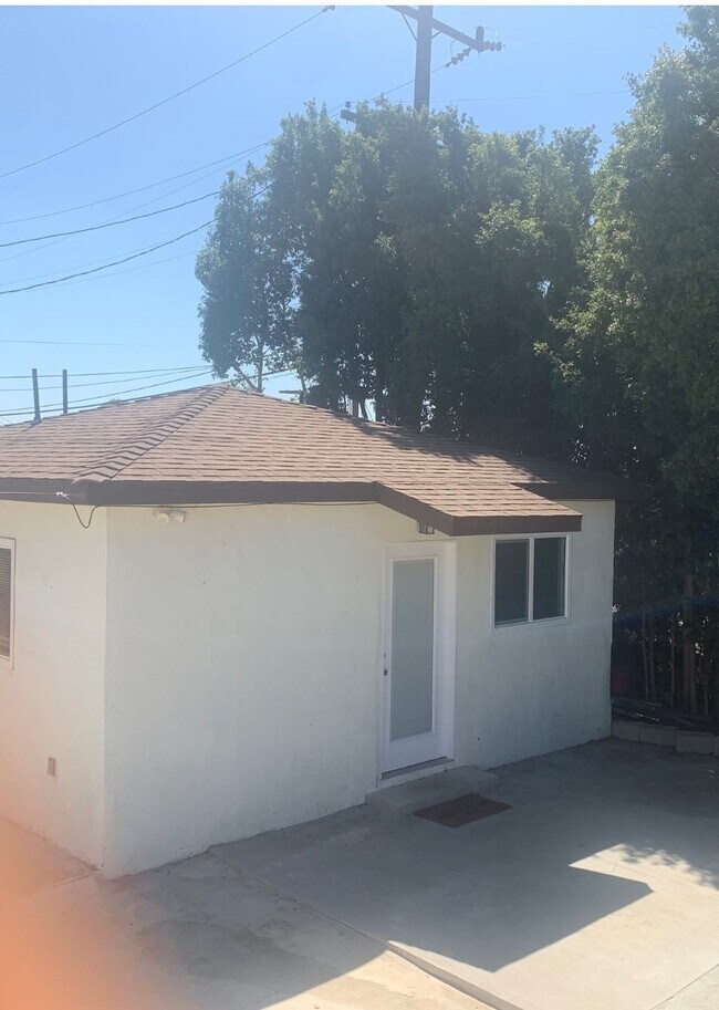 Foto del edificio - 2126 W 107th St