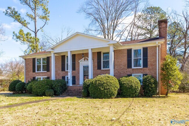 Foto del edificio - 1116 Tyler Rd NW