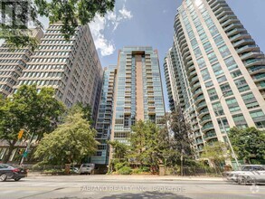 Building Photo - 278-1278 Bloor St E