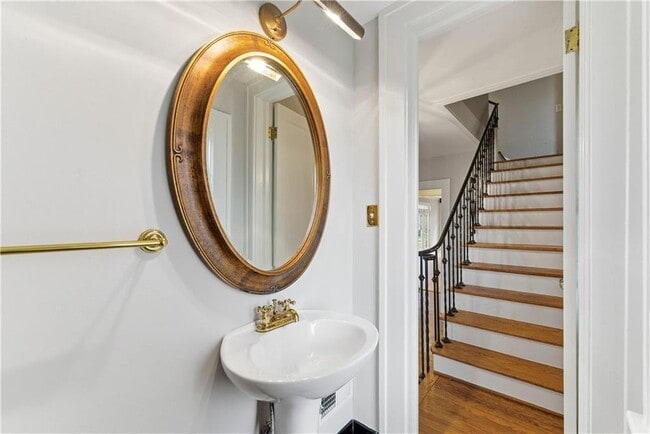 Building Photo - 685 E Morningside Dr NE