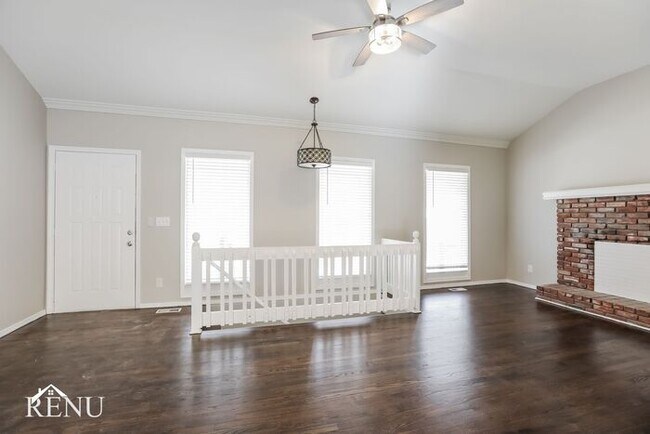 Building Photo - 6609 Northwest Caney Creek Drive