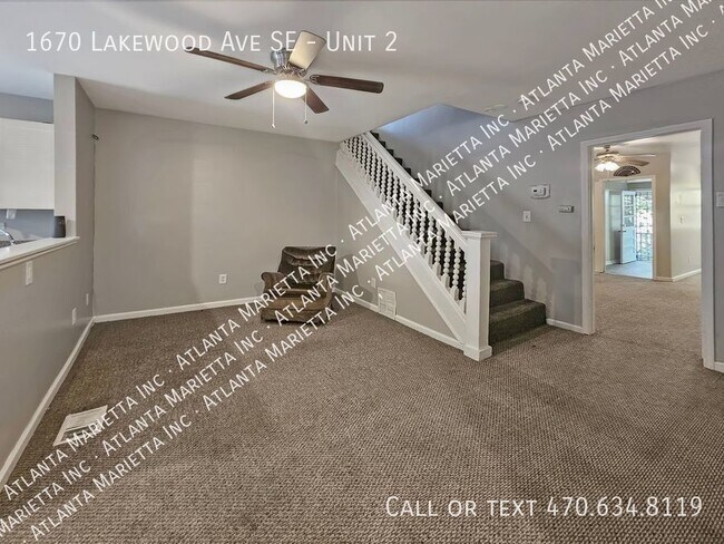 Building Photo - 3/2 Townhome - Vouchers Accepted