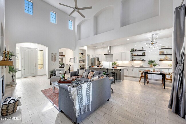 Foto del edificio - 3467 N Hooper St
