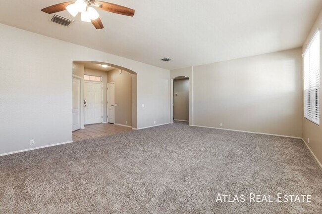 Foto del edificio - 9861 N Western Sky Pl