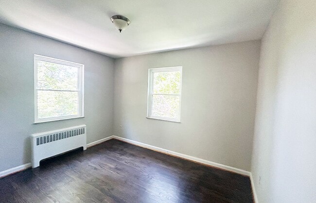 Building Photo - 458 Wood Ave