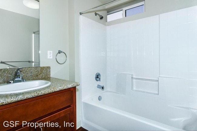 Building Photo - 2 br, 2 bath Apartment - 2255 S. Plumas St.