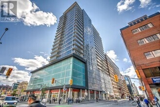 Building Photo - 324-1324 Laurier Ave W