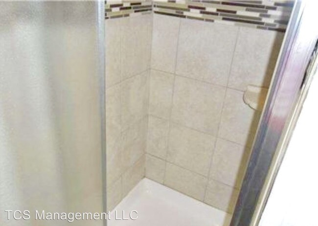 Foto del edificio - 1 br, 1 bath House - 1028 Coates Street #5