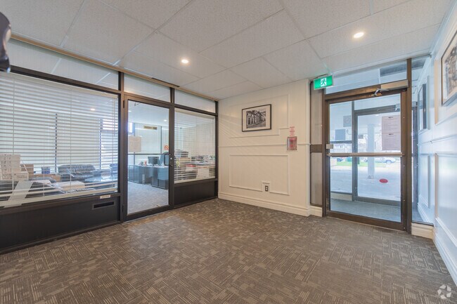 Lobby - Terrace Wood