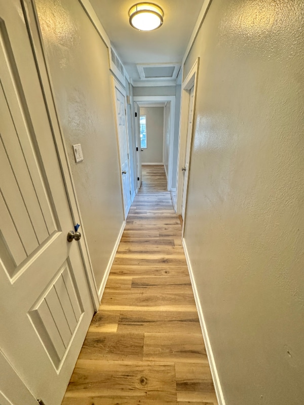 Foto del edificio - 320 May Dr