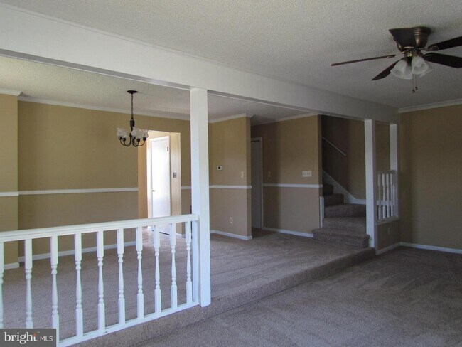 Building Photo - 45742 Military Ln