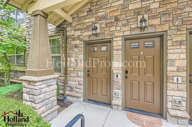 Building Photo - Gorgeous House in Very Nice Location!!! **...