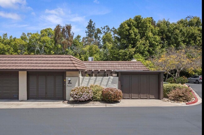 Foto del edificio - 4224 Collwood Ln