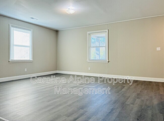 Foto del edificio - 613 Legrand St