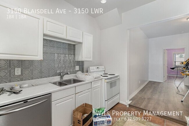 Foto del edificio - Cozy 1bed/1bath in Lyndale Neighborhood
