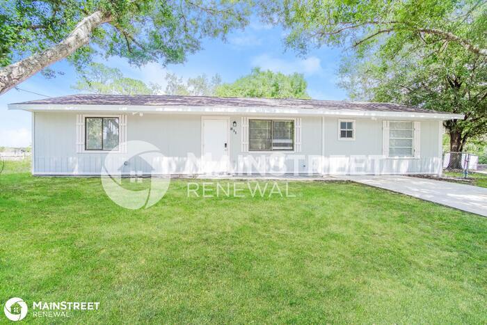 Primary Photo - 811 AIRPORT AVE S E, PALM BAY, FL 32909