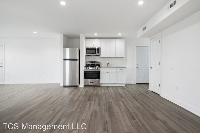 Foto del edificio - 2 br, 1 bath House - 274-76 S 58th St