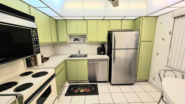 Foto del edificio - 575 Oaks Ln