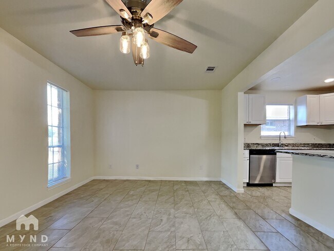 Foto del edificio - 4809 Cedar St