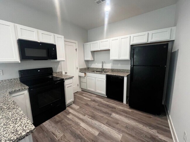 Foto del edificio - 5448 N Colburn Ct