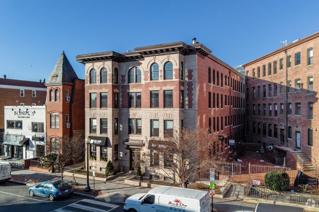 Building Photo - The Kirkman